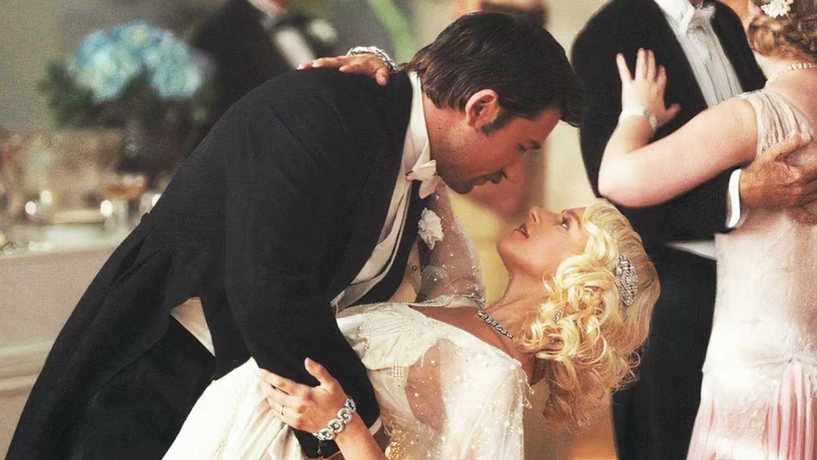 Alex and Spencer dance in 1923 season 2 finale