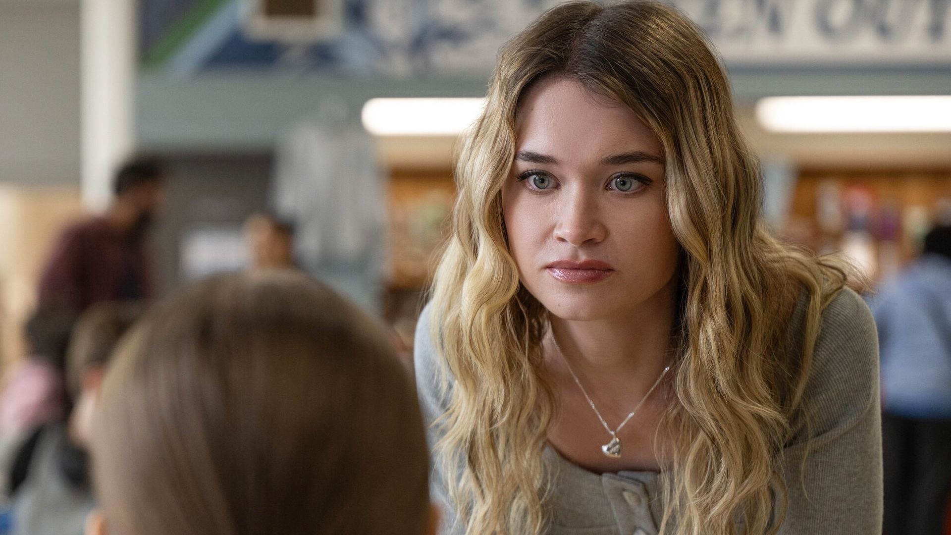 Prime Video’s Carrie Secretly Revives A Missing Moment From Mike Flanagan’s Best Horror Series