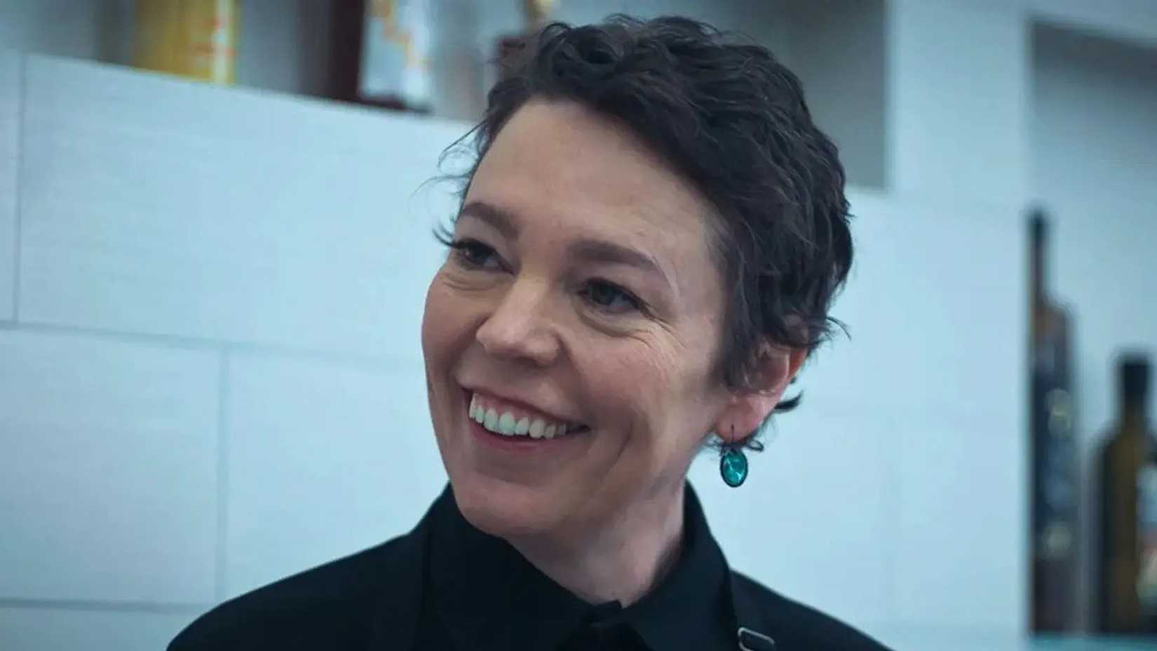 Chef Terry (Olivia Colman) smling in The Bear.
