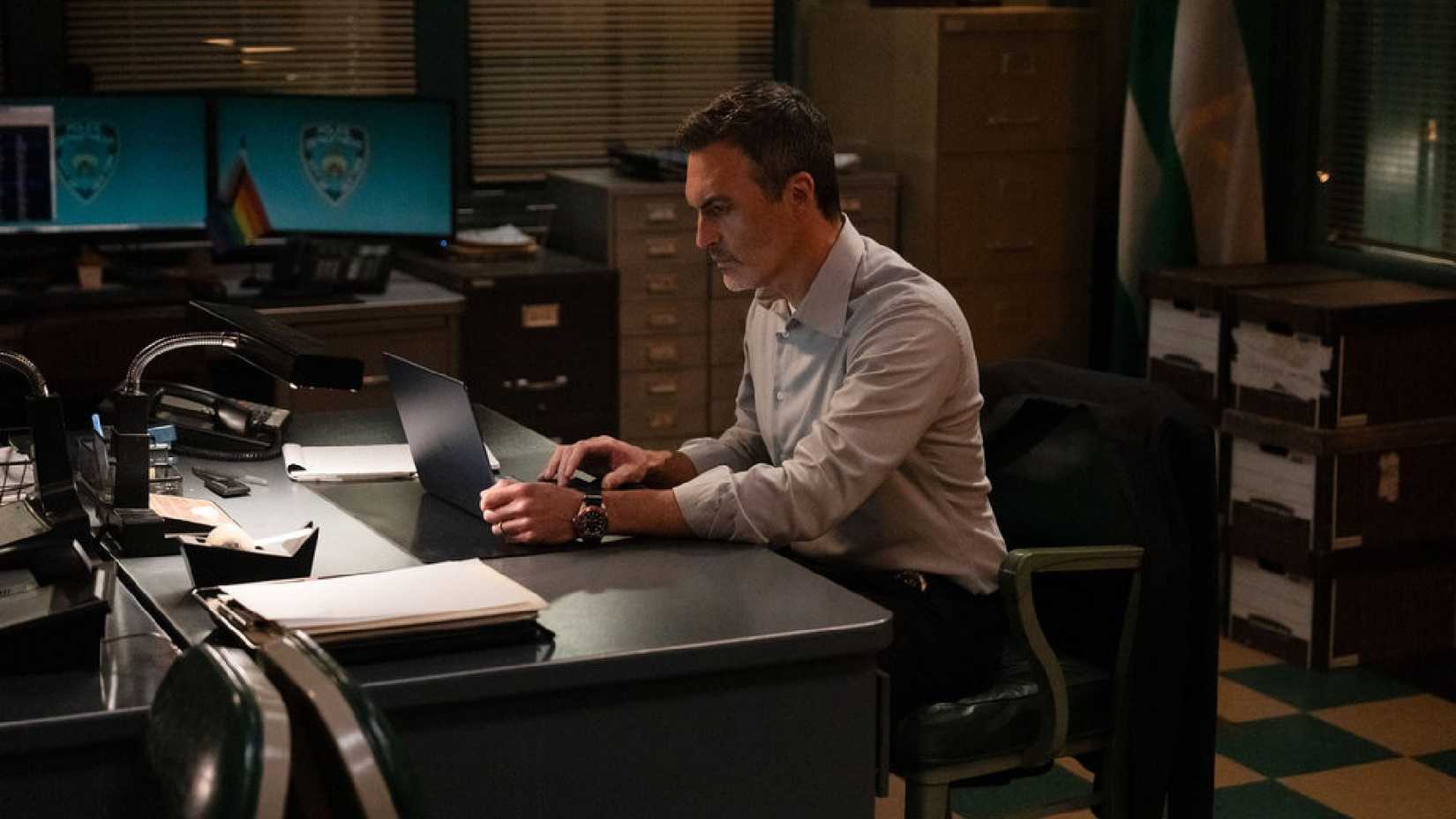 Detective Vince Riley on Law & Order