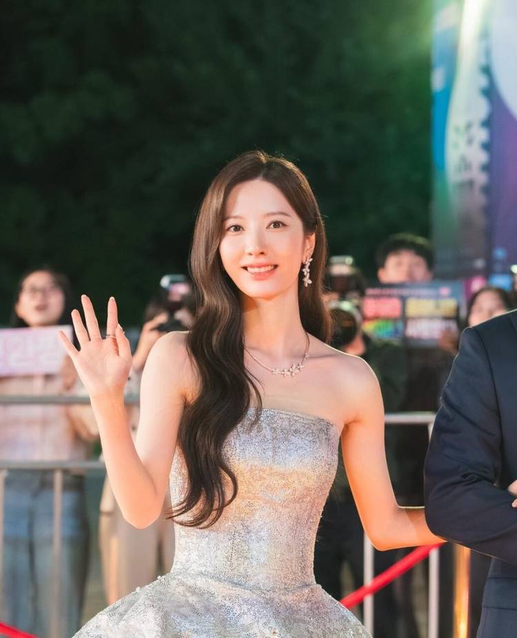 Dive Into You awards night scene
