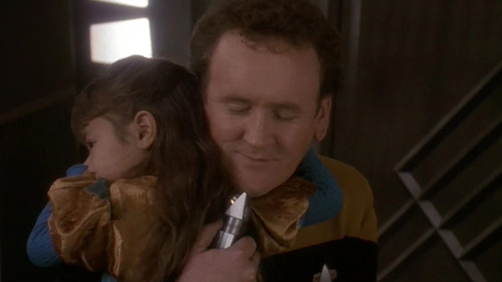 Miles O'Brien hugs his daughter, Molly.