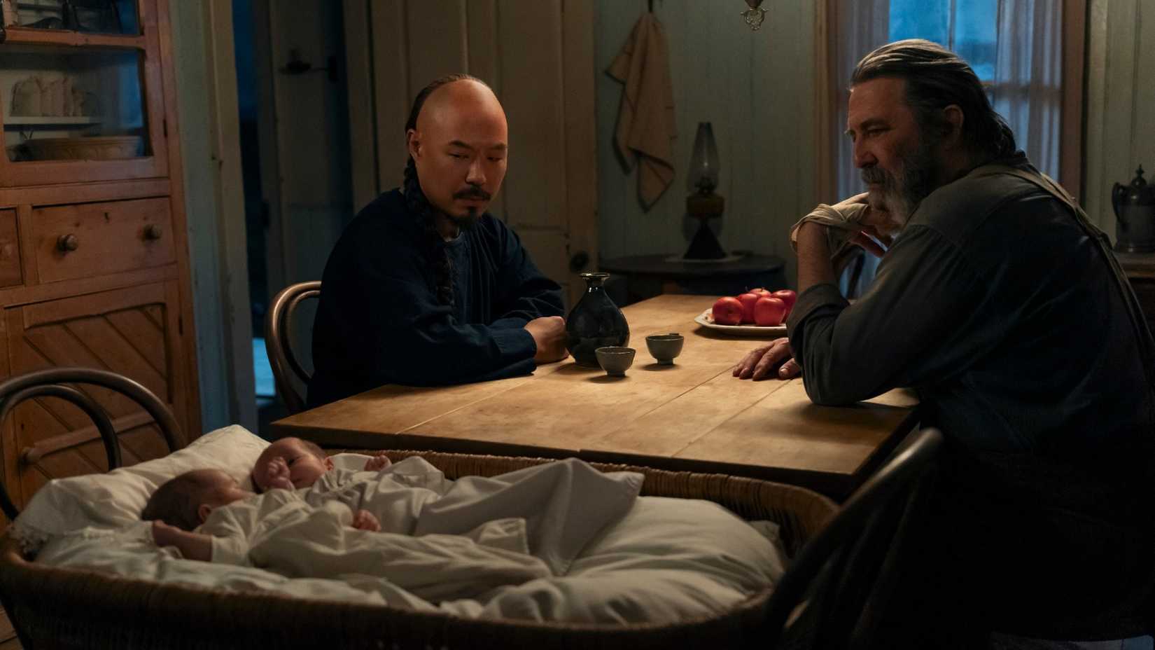 EAST OF EDEN, from left: Hoon Lee, Ciaran Hinds, ‘In the Valley', (Season 1, ep. 103, aired Oct. 1, 2026). photo: Geoffrey Short / 