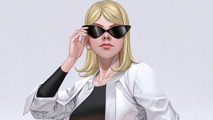 Esme Cuckoo shows off her outfit and sunglasses
