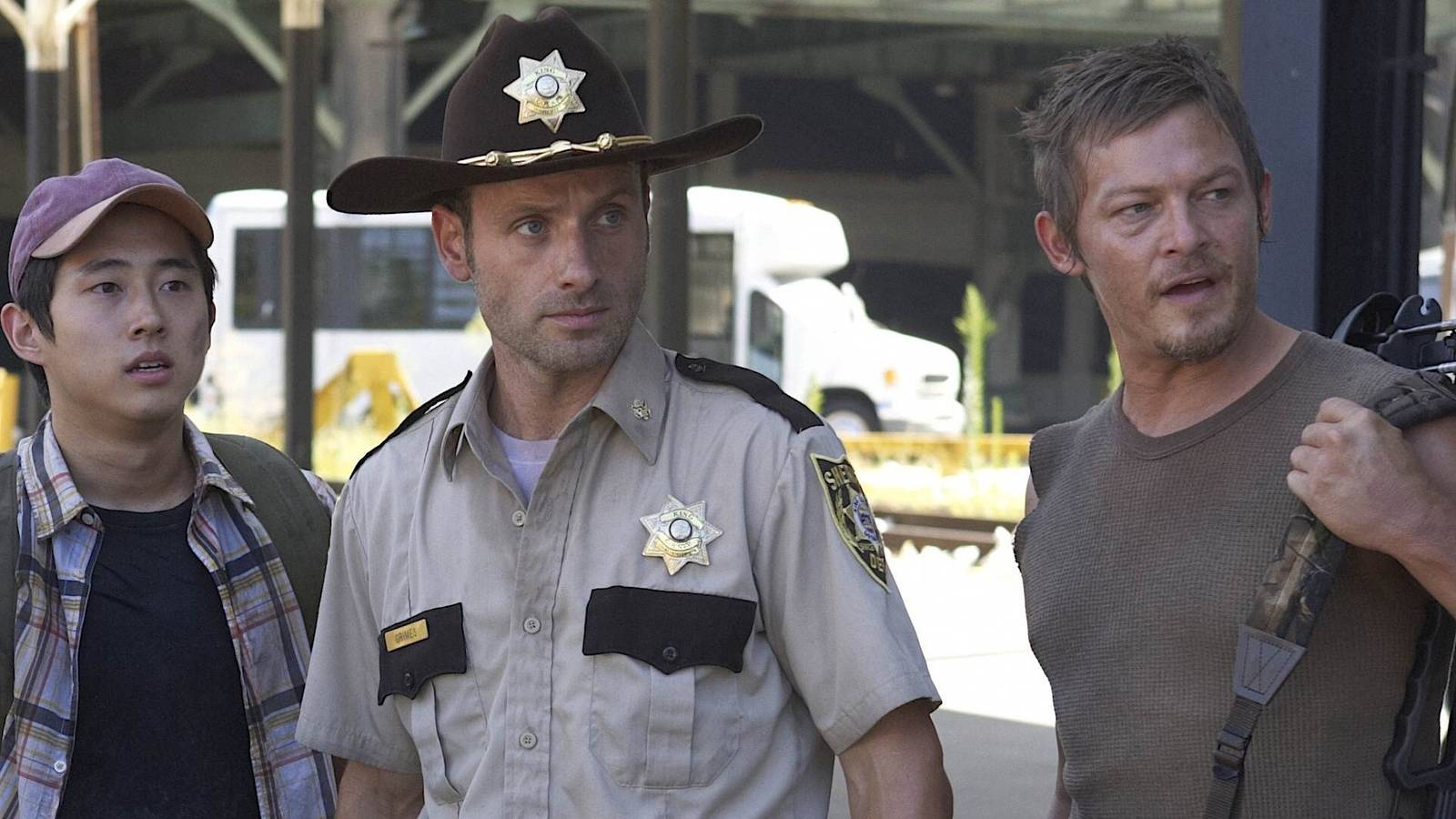 Netflix's Pagans Casts Steven Yeun And Logan Kim As Father And Son, Redeeming Walking Dead Tragedy