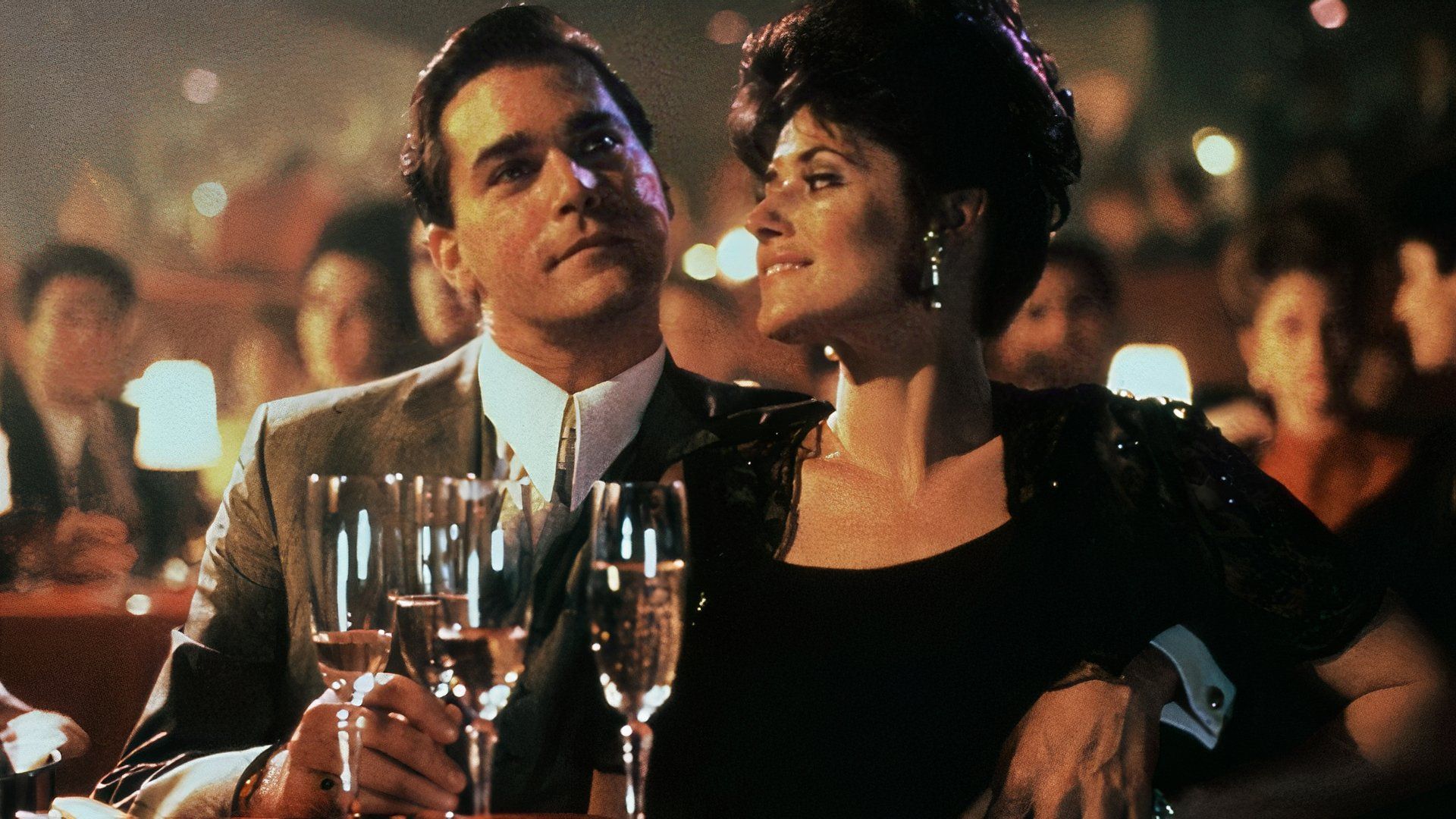 The Most Iconic 3 Minutes Of Goodfellas Only Have 1 Rival In Crime Movie History image