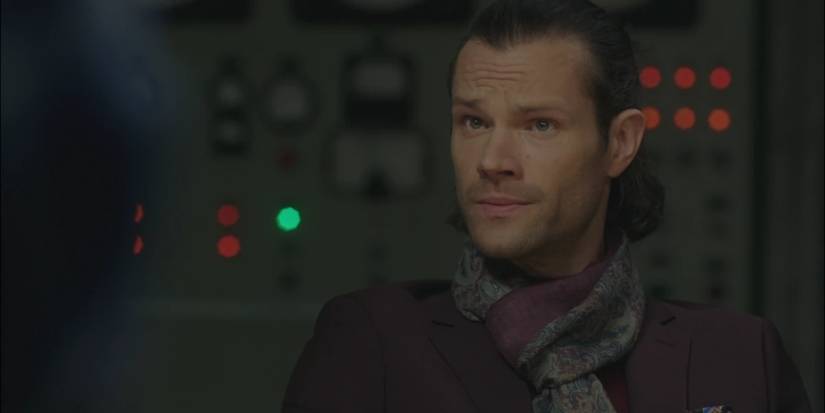 Hipster Sam Winchester (Jared Padalecki) in Supernatural season 15