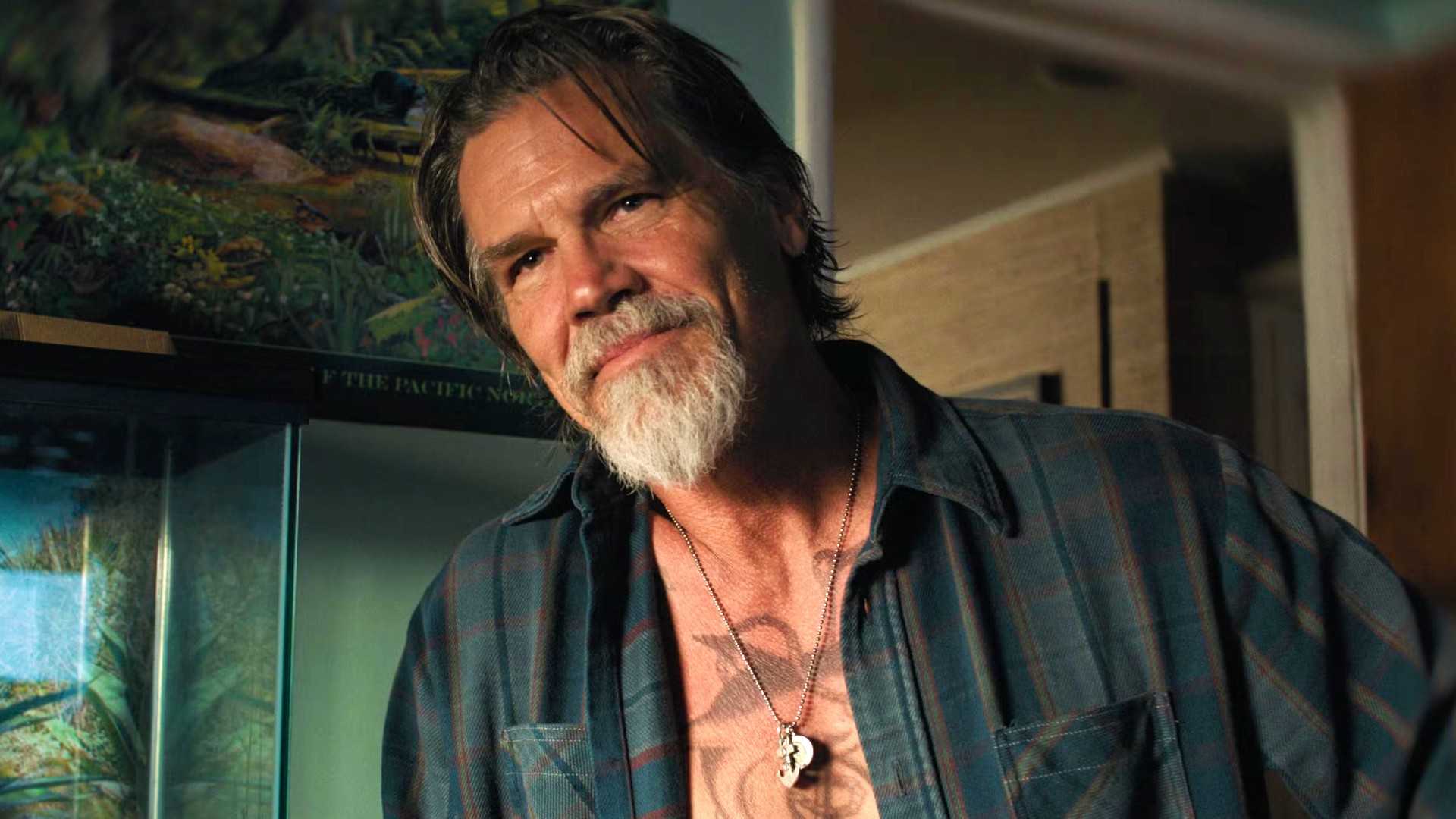 Smiling Josh Josh Brolin’s Fiery Survival Biopic Returns As One Of The Biggest ...