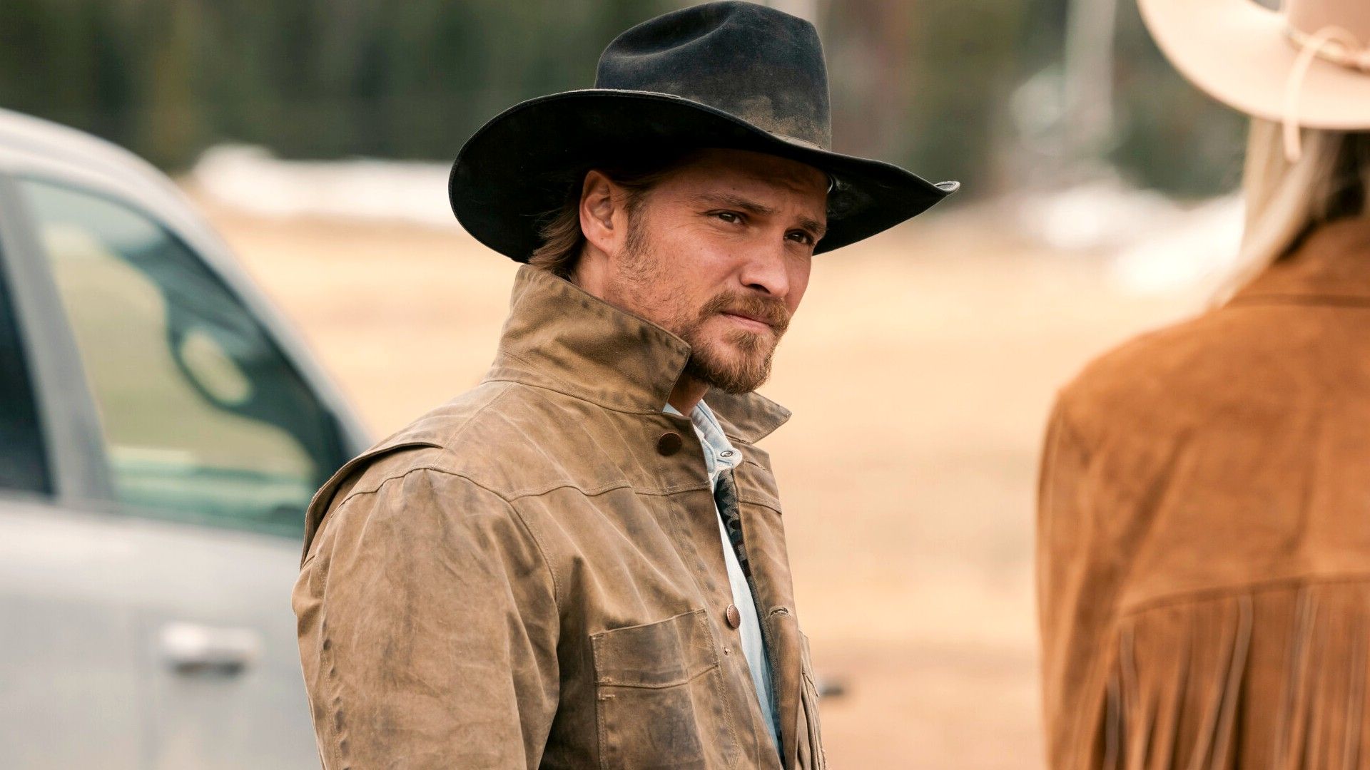 Kayce Dutton staring at someone in Marshals season 2