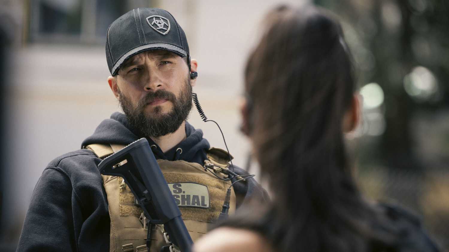 Logan Marshall-Green como Pete 'Cal' Calvin na segunda temporada de Marshals
