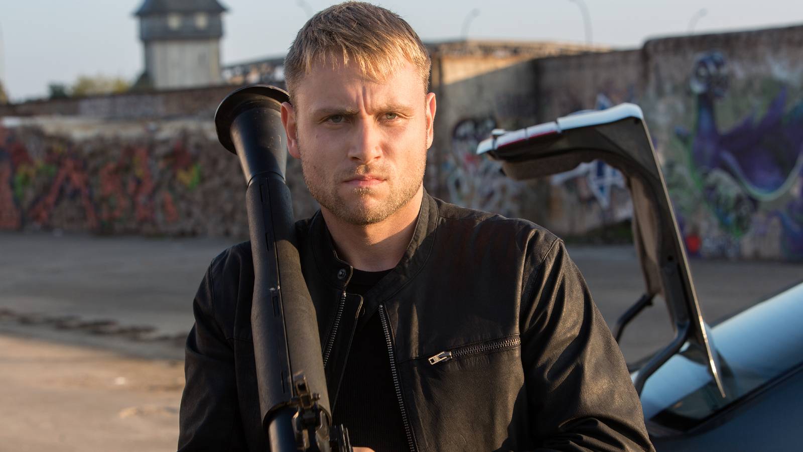 Netflix's 24-Episode Sci-Fi Series Deserves Kudos For Putting Power In The Hands Of Viewers