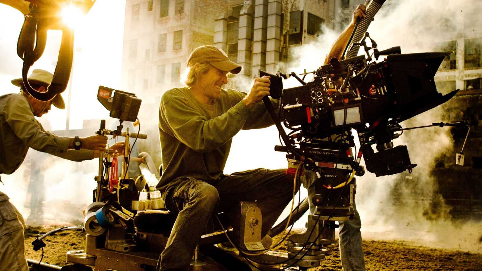 Michael Bay filming Transformers: Age of Extinction