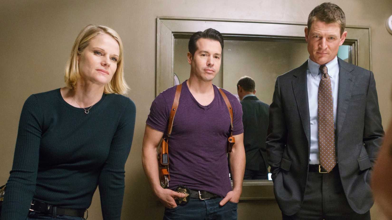 Antonio, Peter, and Laura in Chicago Justice season 1, episode 6