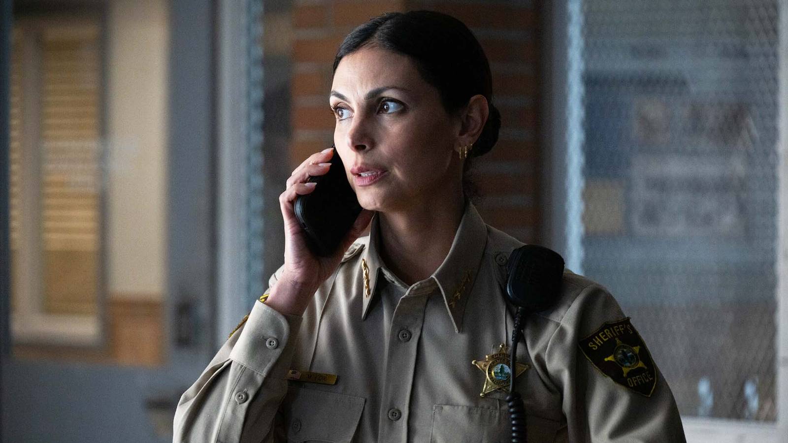 Sheriff Country Backs Mickey Into A Corner With Season 2's ...