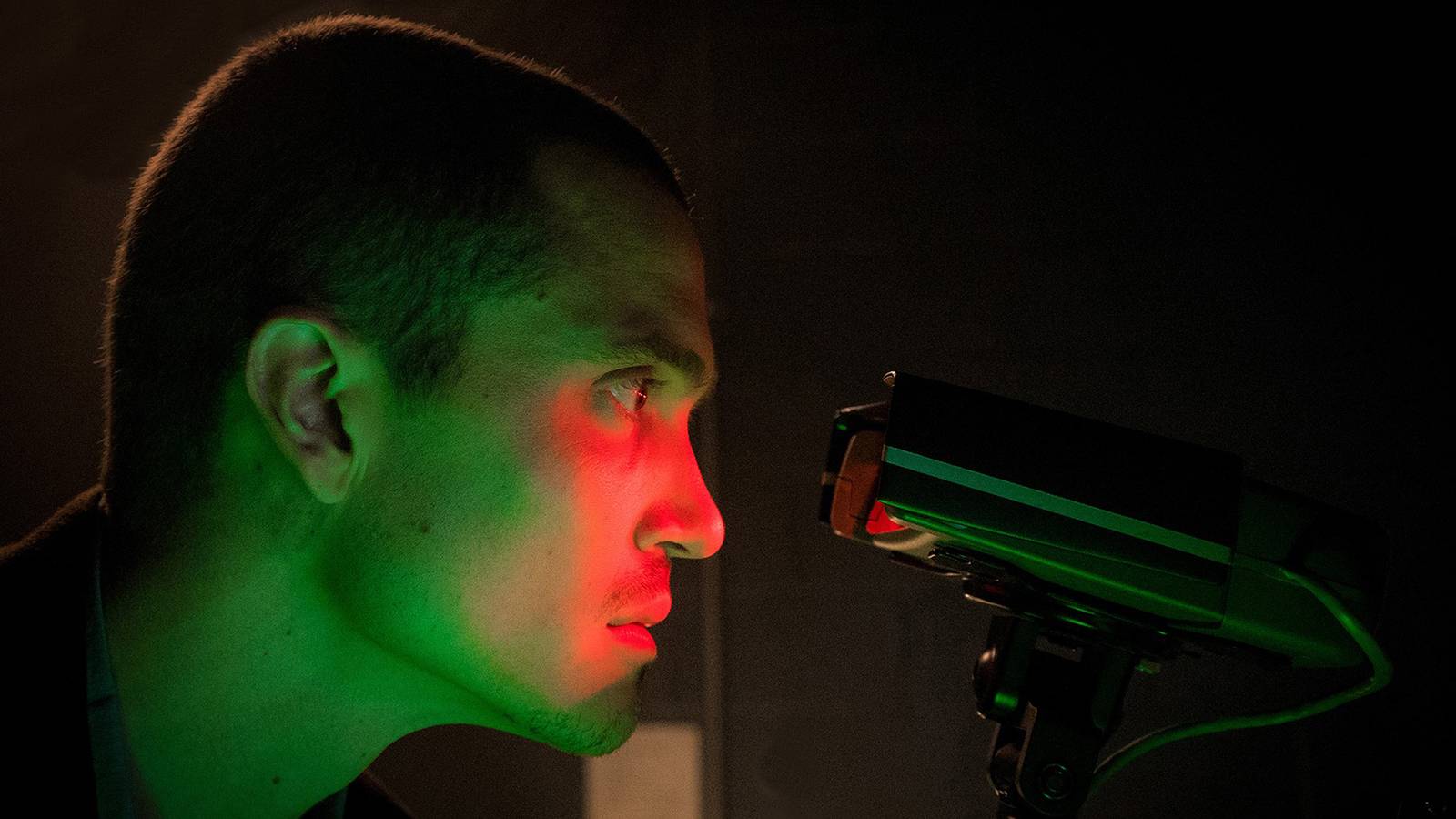 Hulu's 8-Part Sci-Fi Masterpiece Makes Delivering A Near-Perfect Finale ...