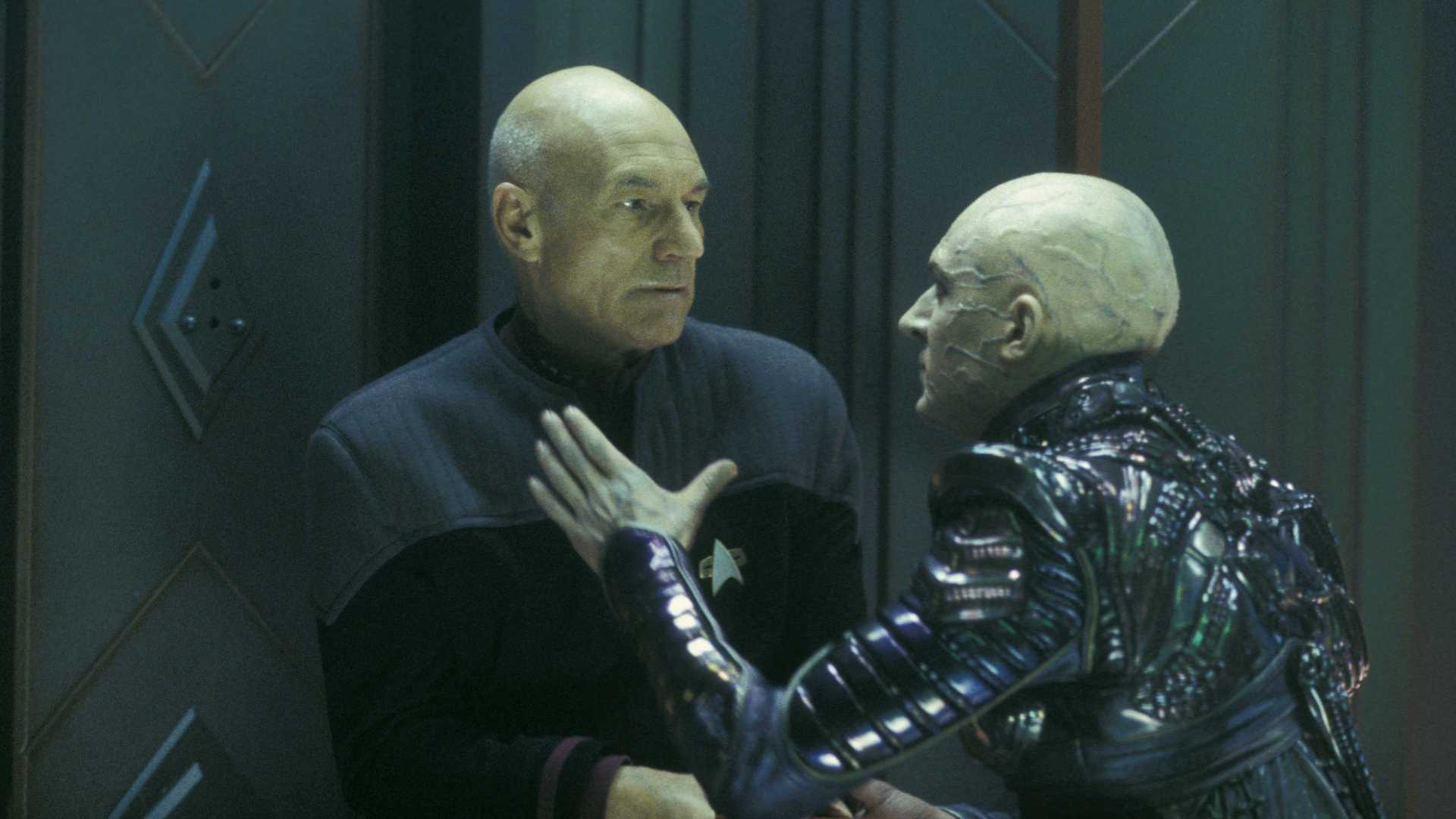 Shinzon holds Picard