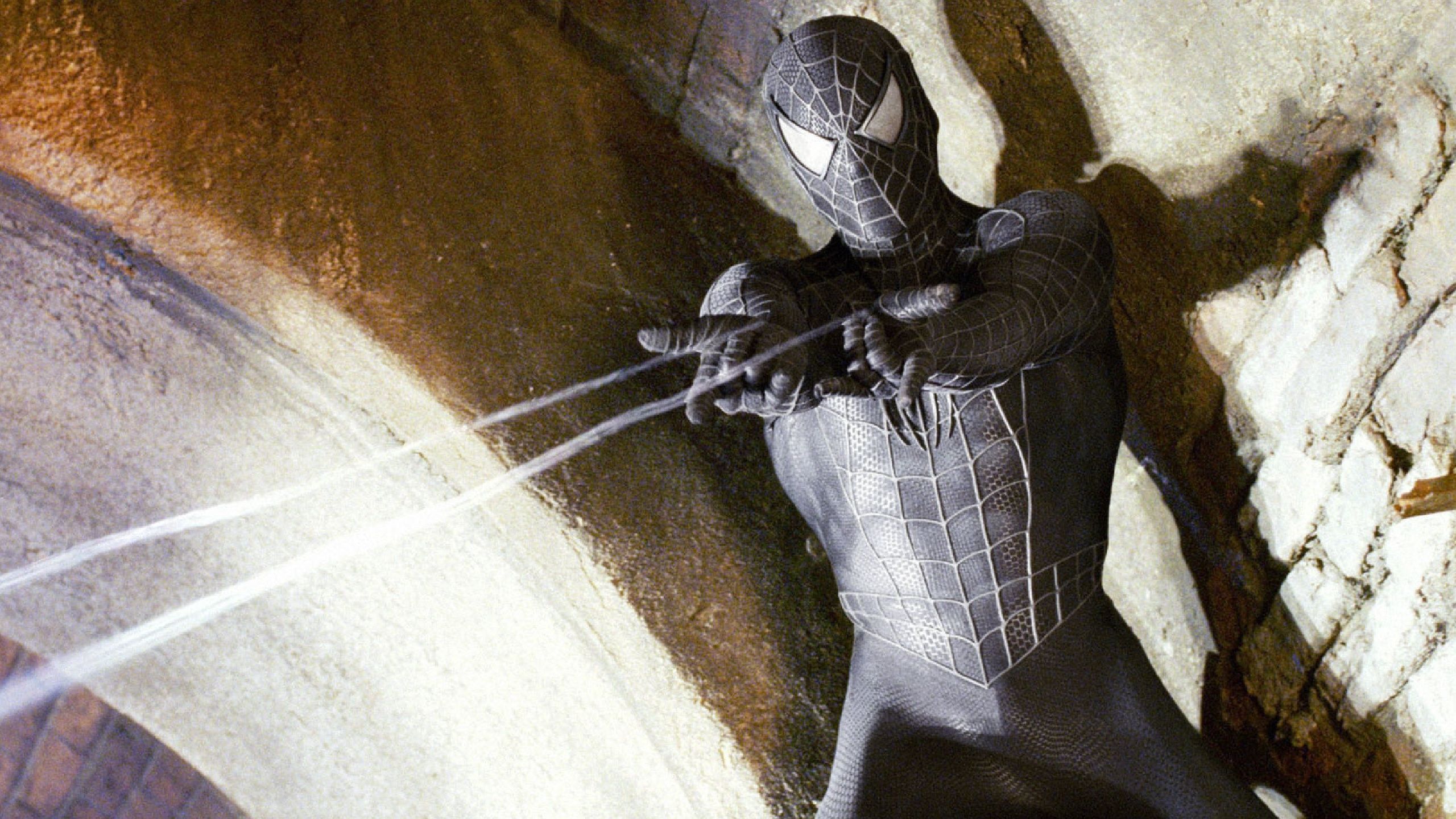 Spidey in the black symbiote suit in Spider-Man 3