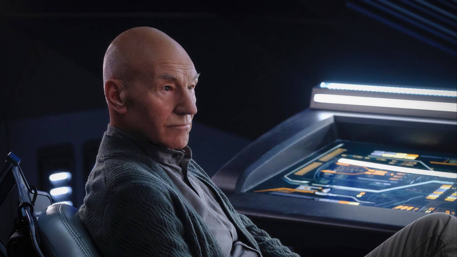 Prime Video's Series With Patrick Stewart As A Foul-Mouthed Pig's Head Is A Wild 3-Hour Binge