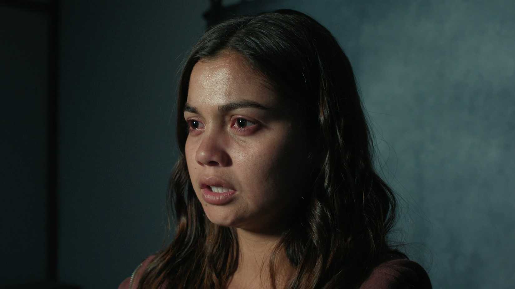 Sue Snell cries while doing an interview in Prime Video's Carrie