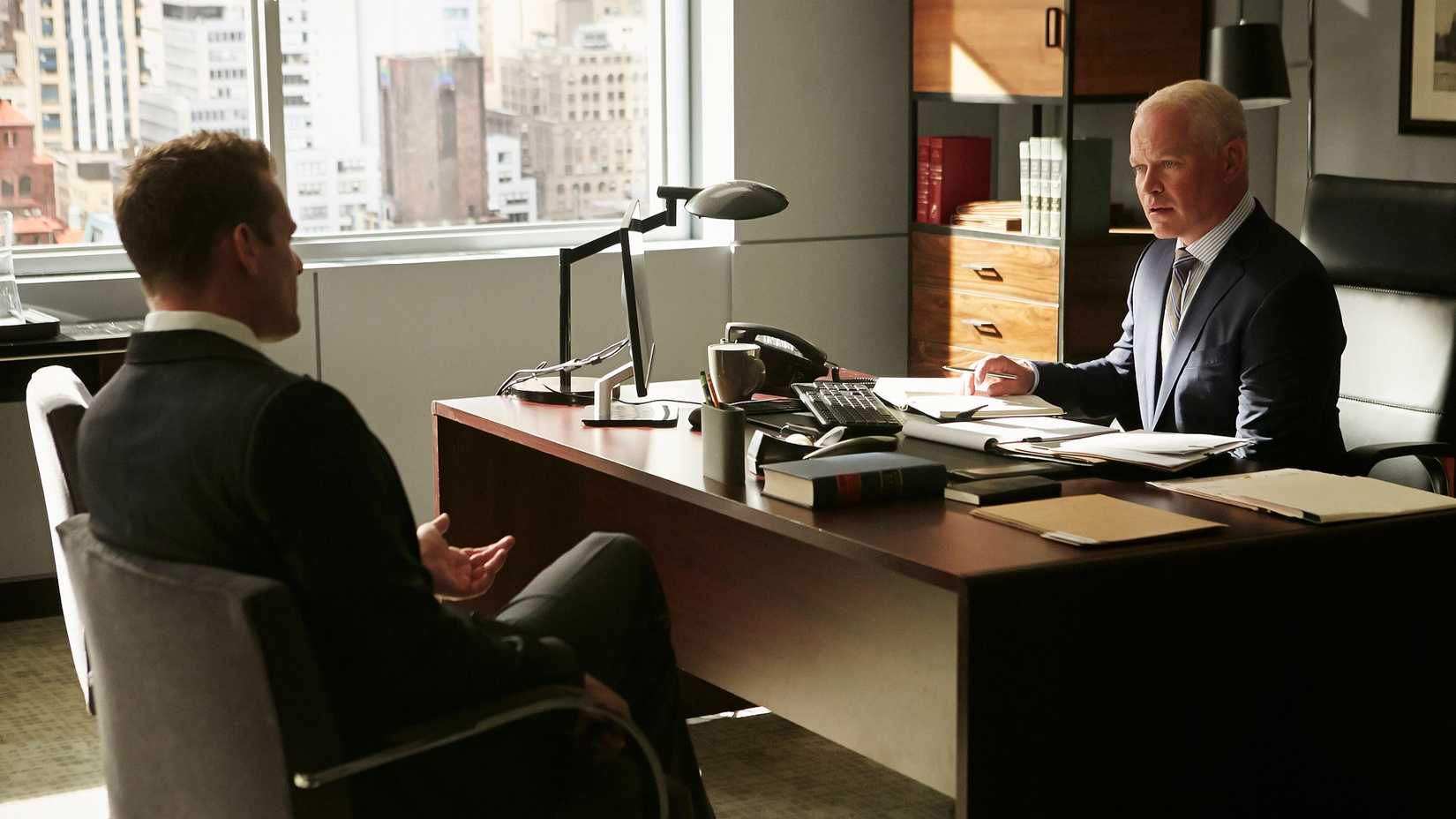 suits_BNxZTS (1)