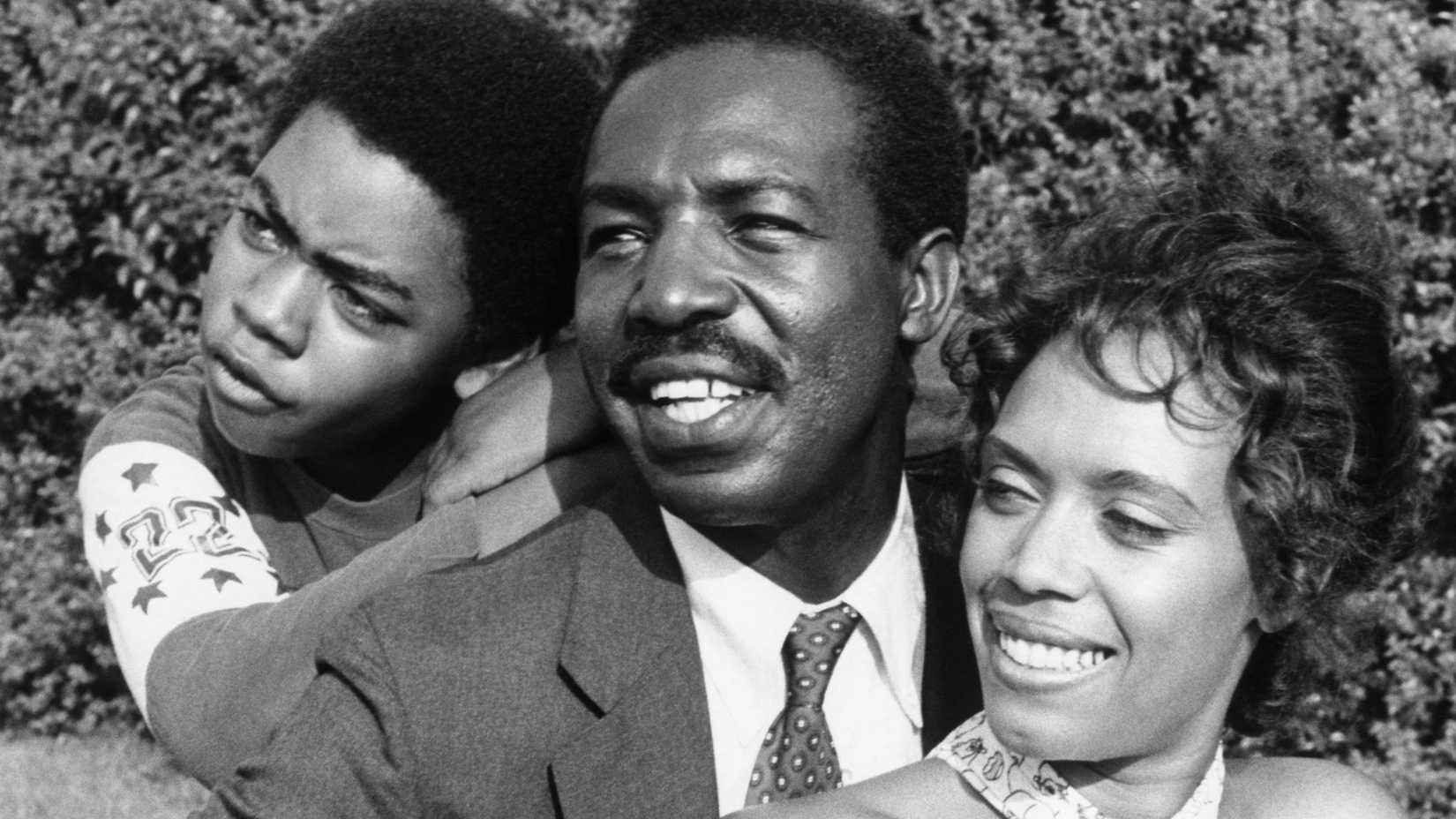 TENAFLY, from left: Paul Jackson, James McEachin, Lillian Lehman, 1973.