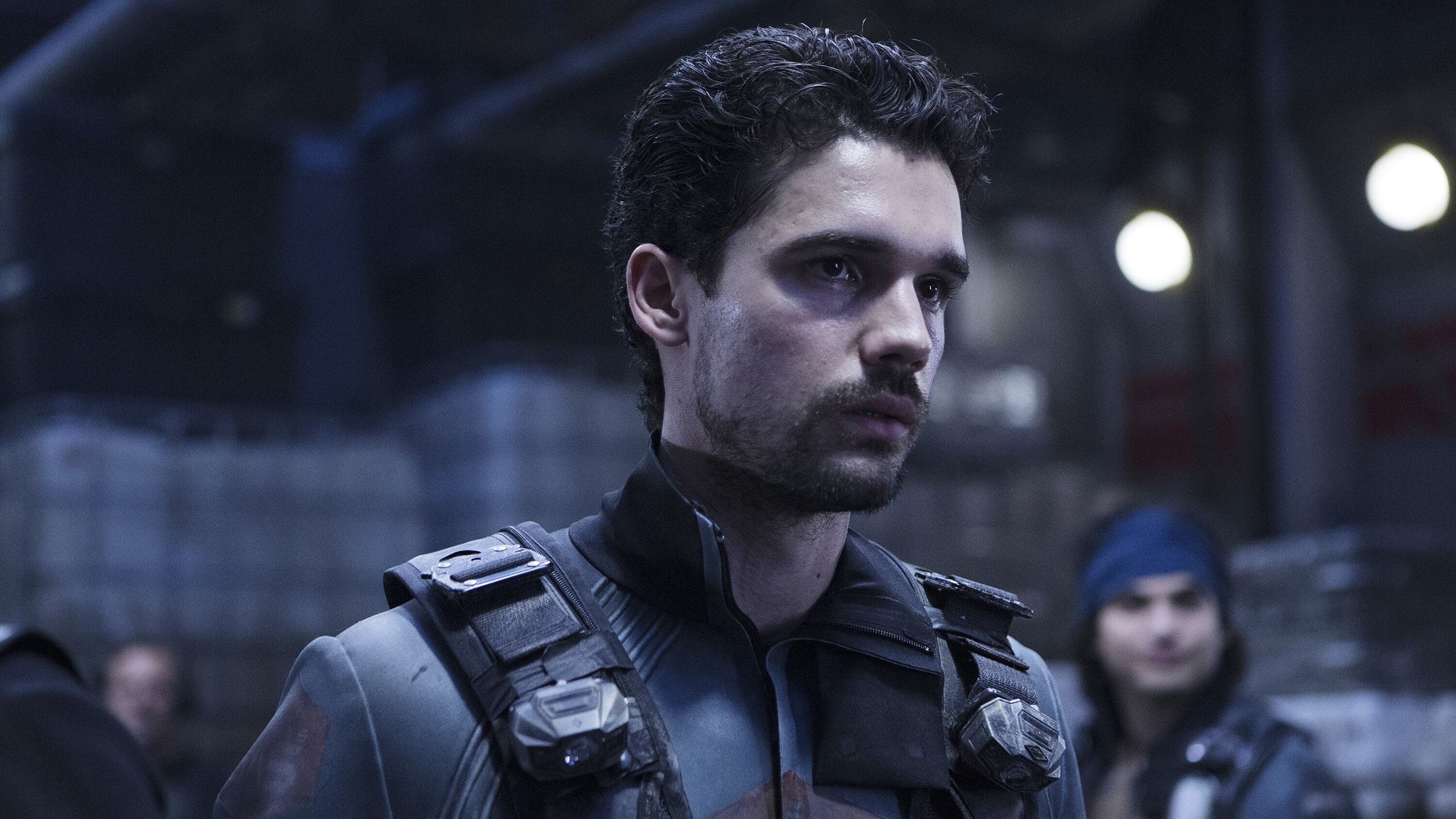 100-Episode Expanse Replacement Is One Of Netflix's Most-Watched Sci-Fi Shows