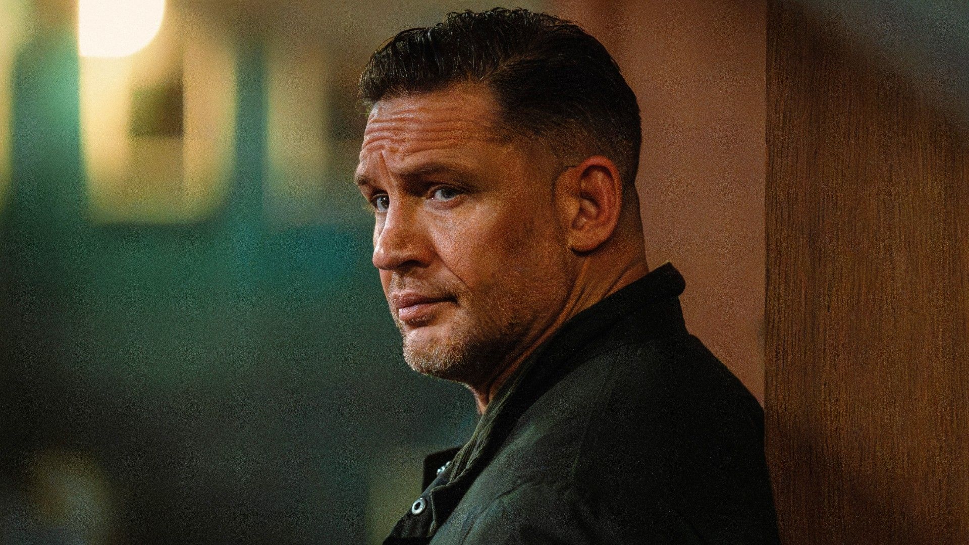 Tom Hardy & Guy Ritchie Crime Series Return’s "Darker & Weirder" Villain Story Teased By Star