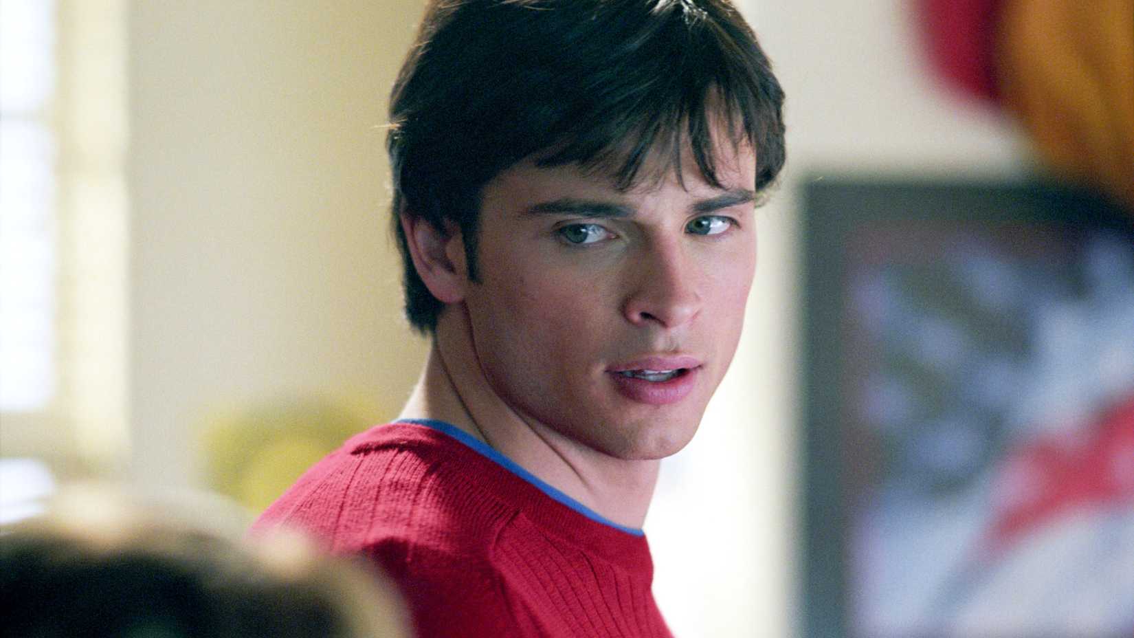 Tom Welling stars as Clark Kent in Smallville.