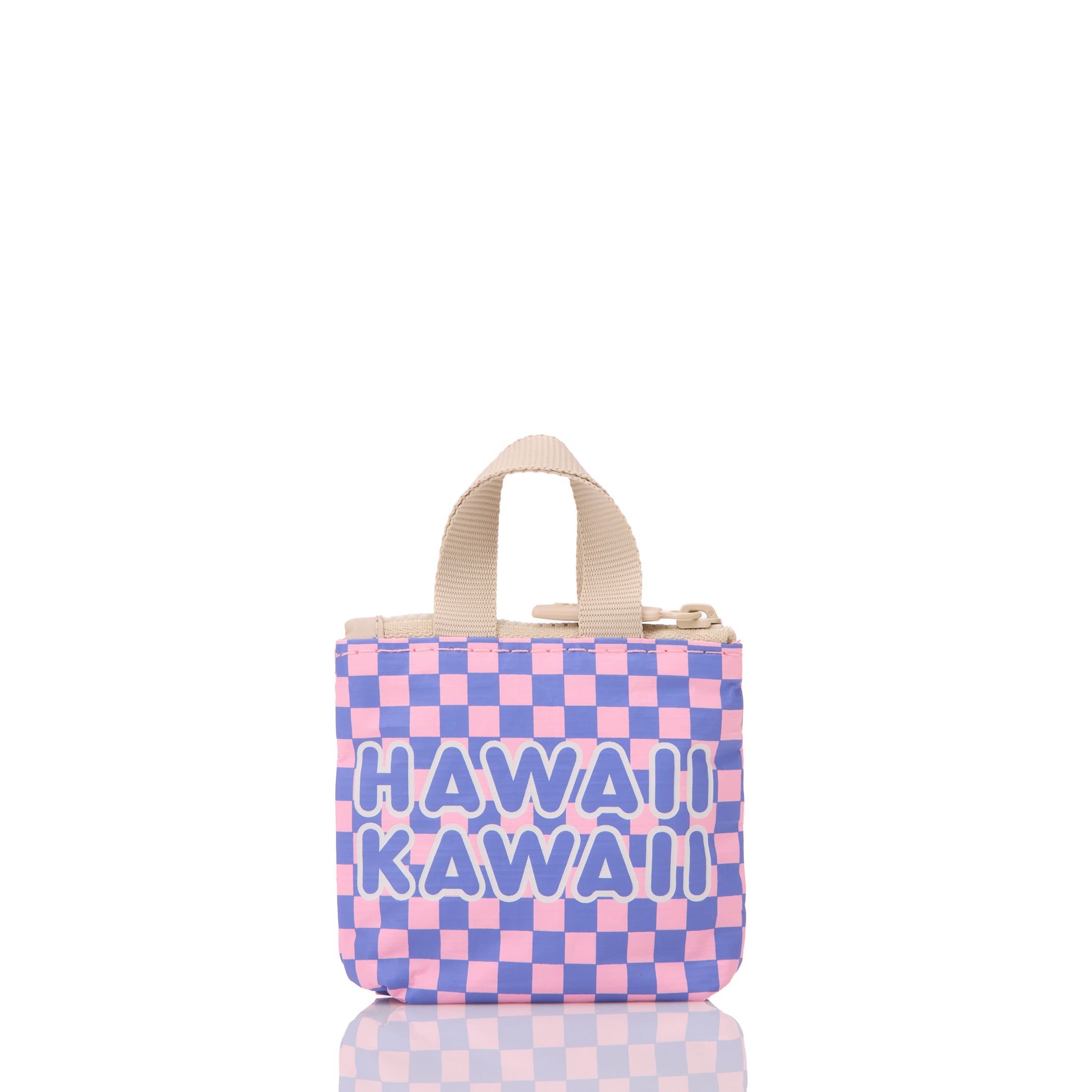 tt_hawaii_kawaii_cinnamoroll_white_pink_7 Hello Kitty And Friends Are Back With An Adorably Functional New Merch Drop