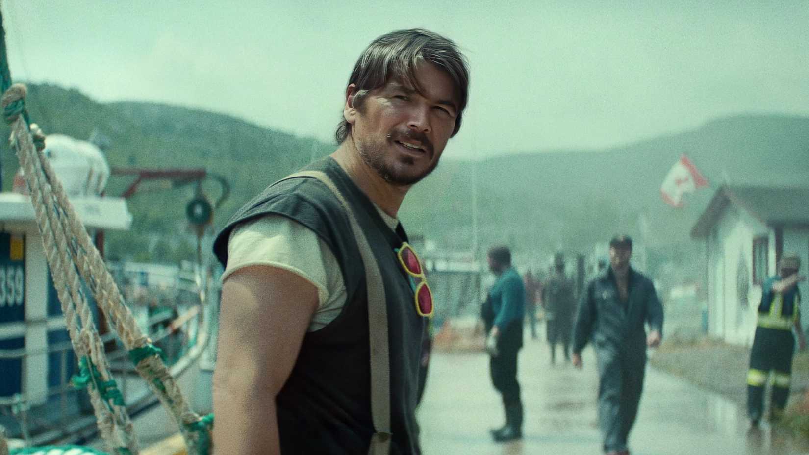 Josh Hartnett in Below