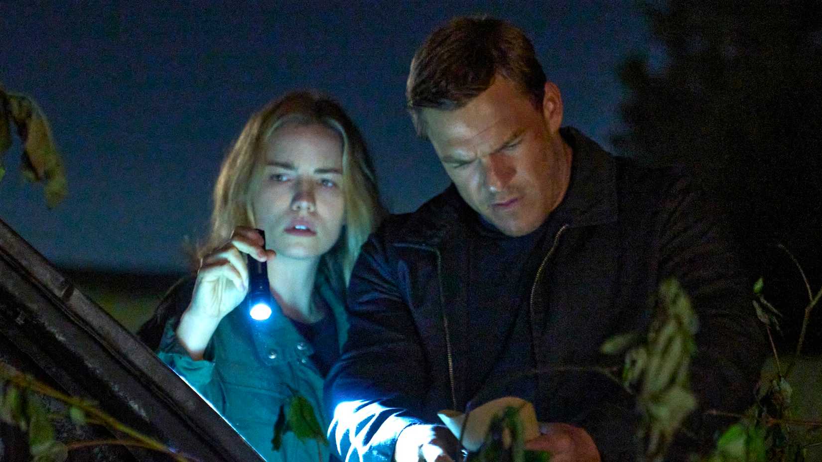 Willa Fitzgerald and Alan Ritchson in Reacher season 1