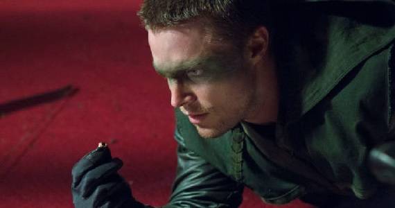 'Arrow': Oliver Queen Finally Gets a Mask as he Evolves into Green Arrow