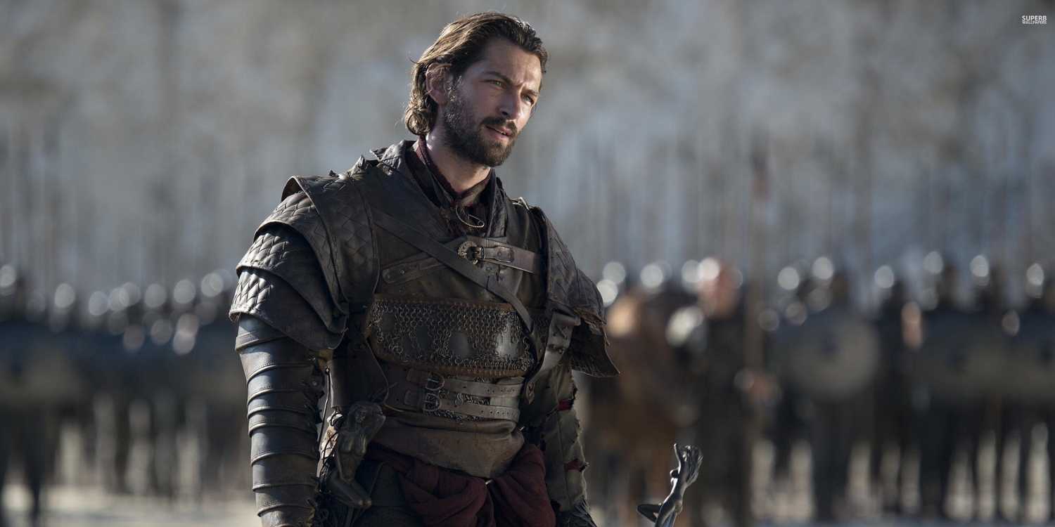 Daario Naharis standing in front of an army in Game of Thrones