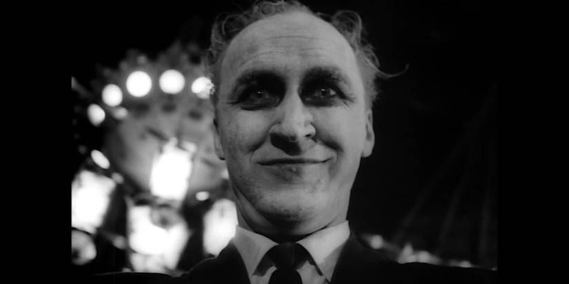 Herk Harvey em Carnival of Souls, sorrindo em uma feira.