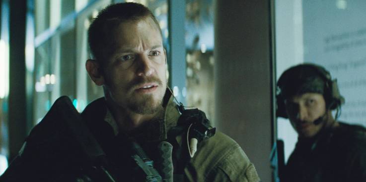 10 Embarrassing Roles The Actors Want Us To Forget About ! 15 Joel Kinnaman as Rick Flag in Suicide Squad.jpg?q=50&fit=crop&w=737&h=368&dpr=1
