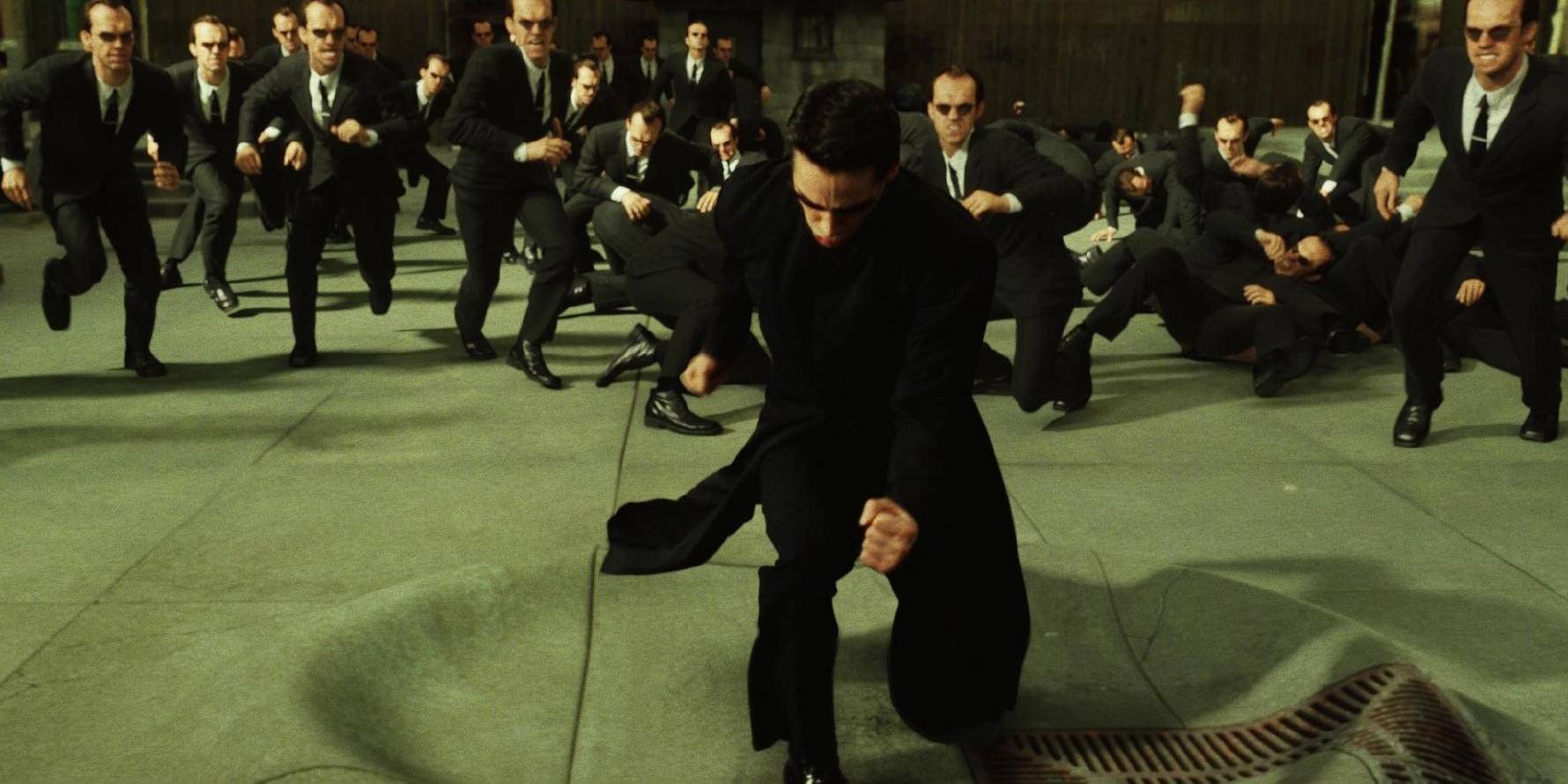 Matrix Fiting Neo's 10 Most Incredible Feats Of Power Across All 4 Matrix Movies, Ranked