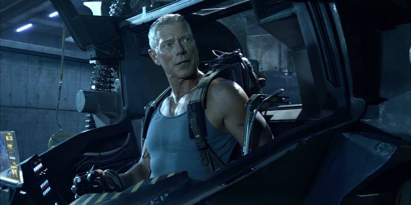 Colonel Quaritch inside a robot in Avatar
