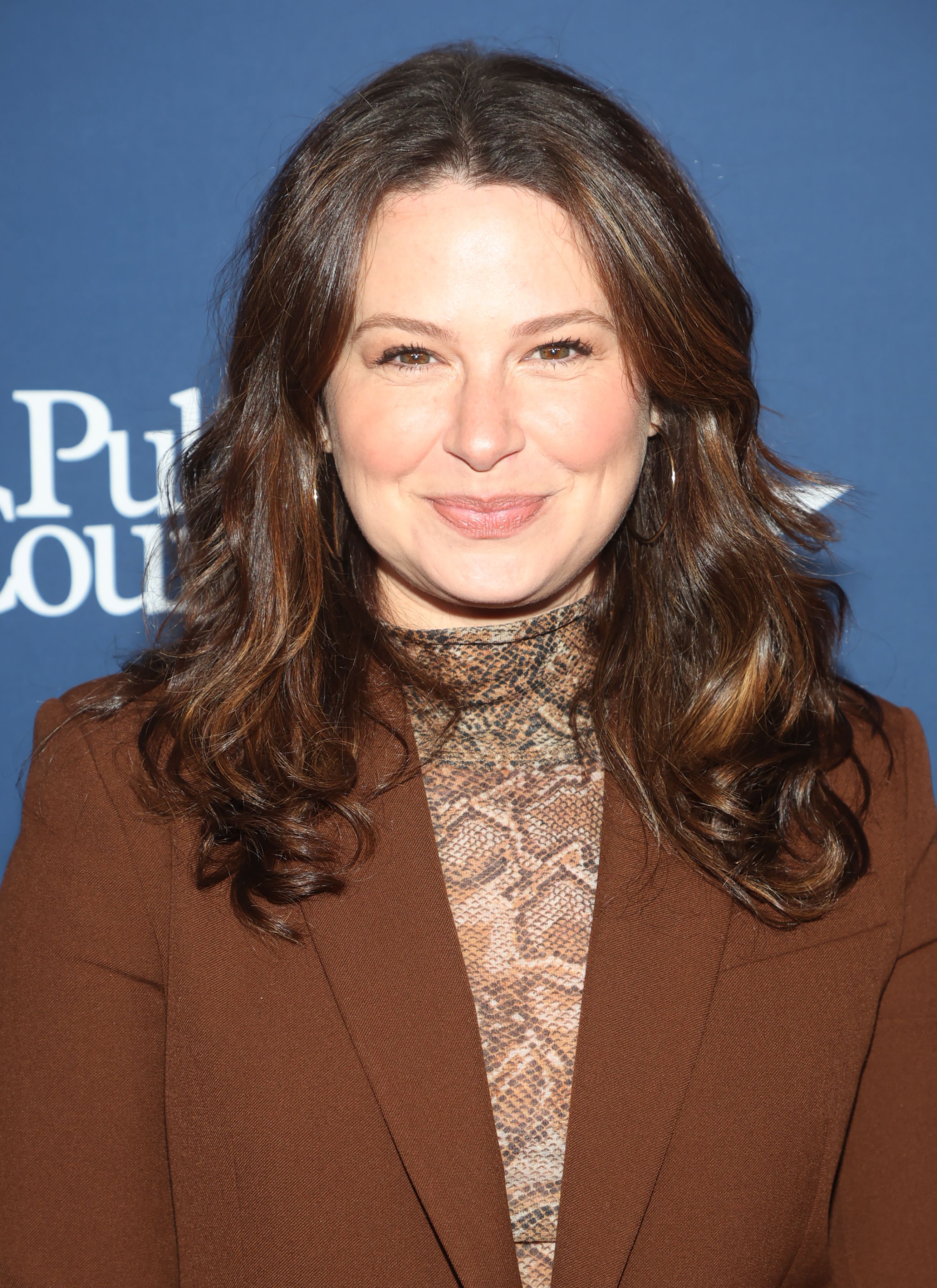 Headshot Of Katie Lowes