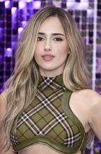 Headshot Of Julia Butters