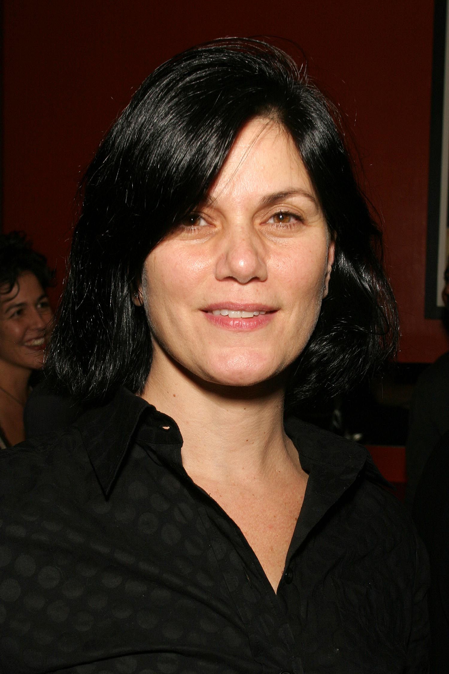 Headshot Of Linda Fiorentino