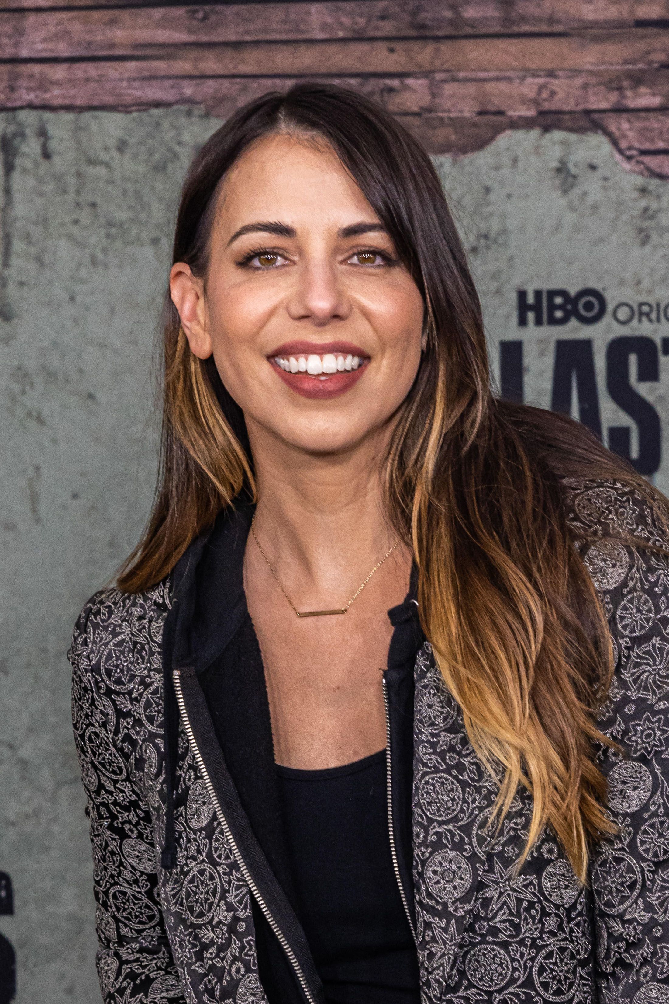 Headshot Of Laura Bailey