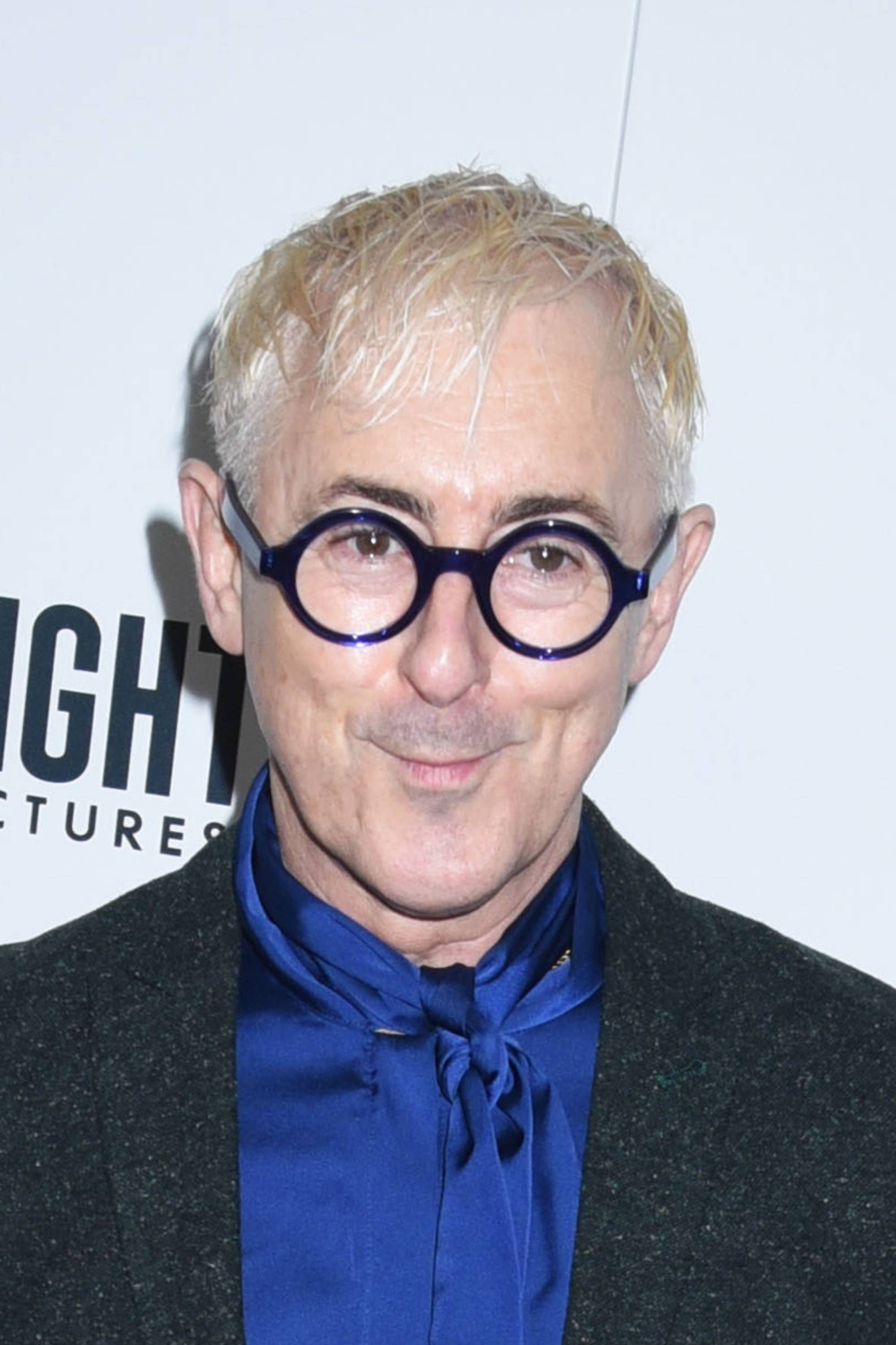 Headshot Of Alan Cumming