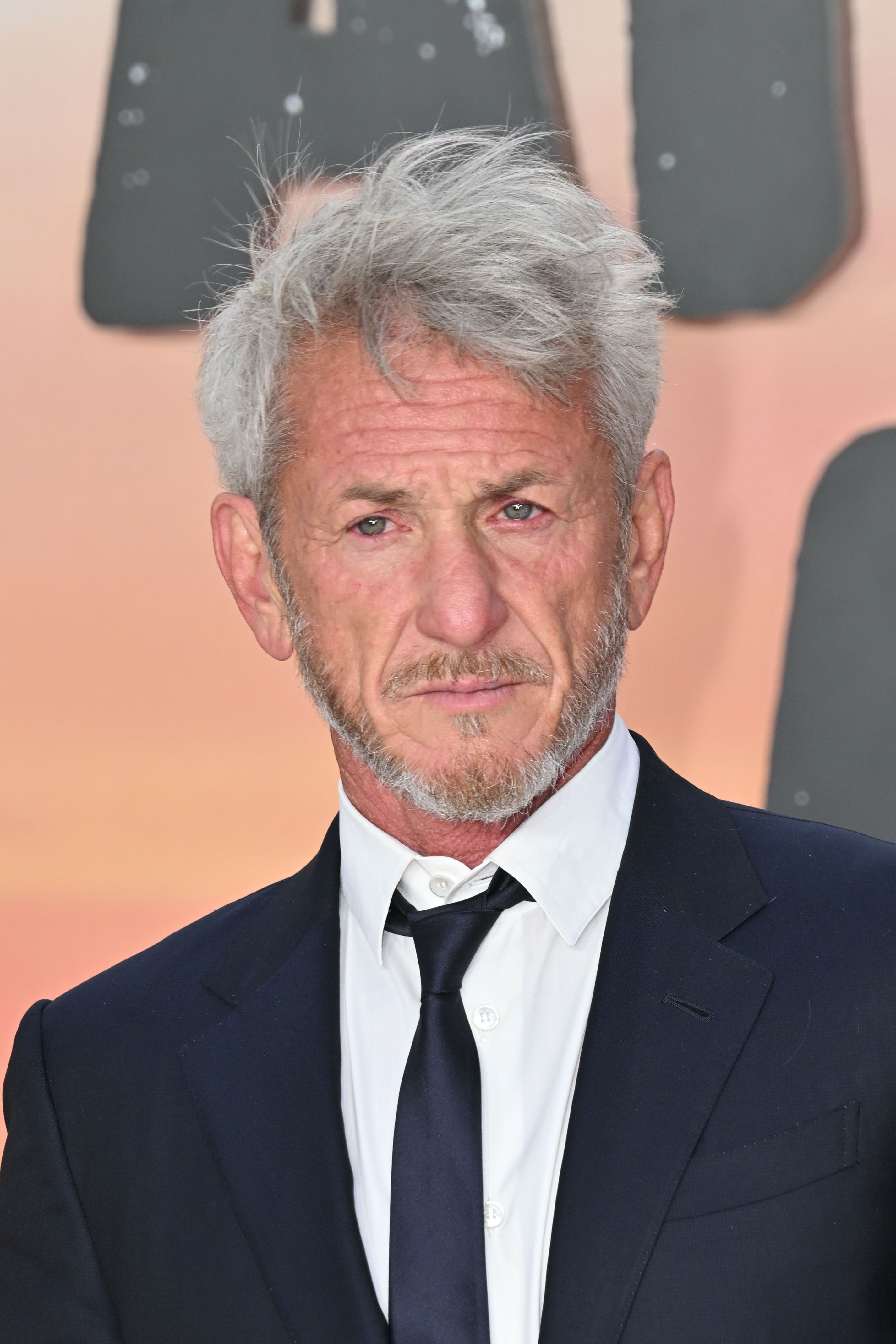 Фото Сена Пэна