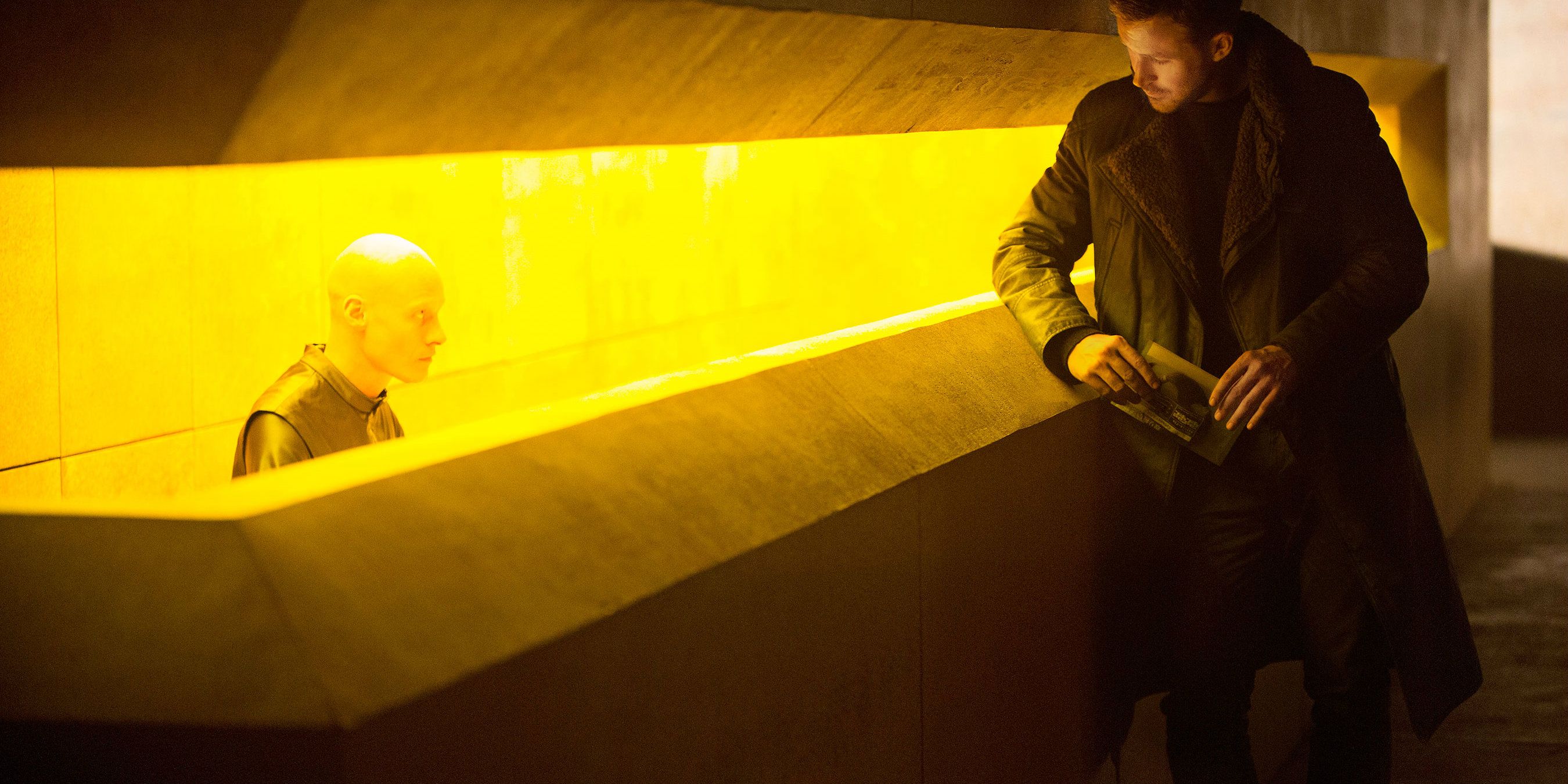 bladerunner-2049-check-in-office-wallace-corporation-r-brutalism